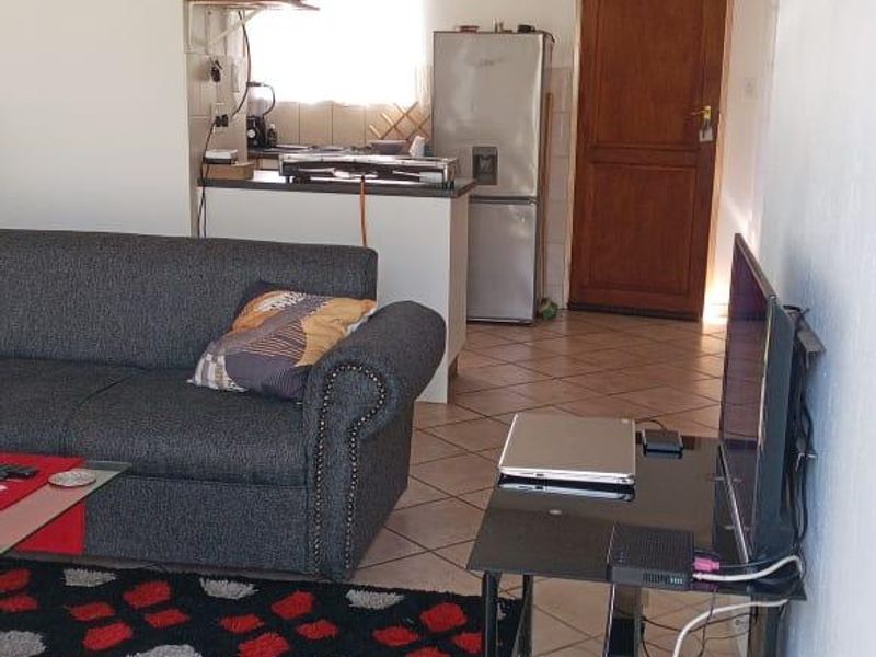 Townhouse For Sale In Pretoria - Photo 5