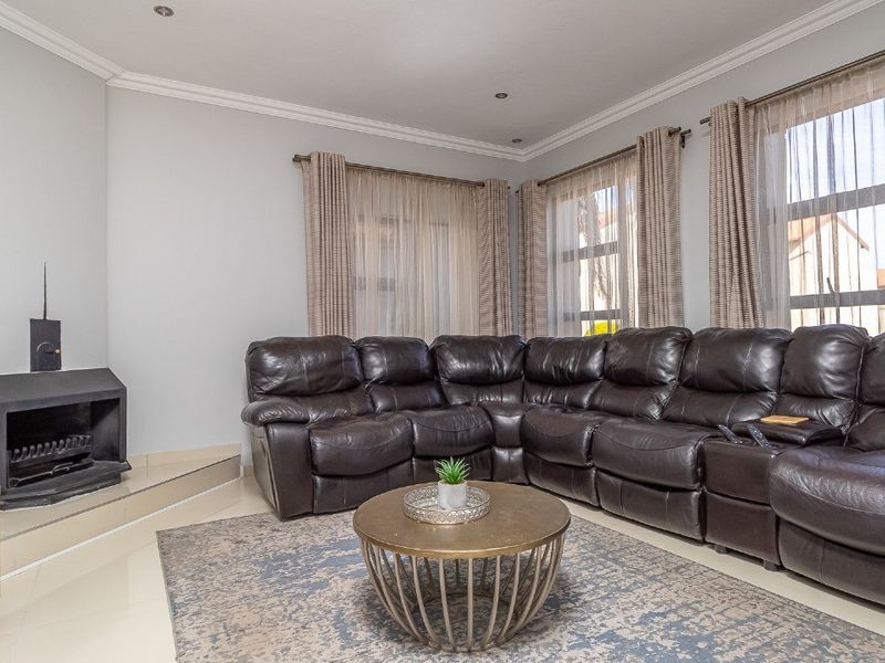 Cluster Rental Monthly In Centurion - Photo 6