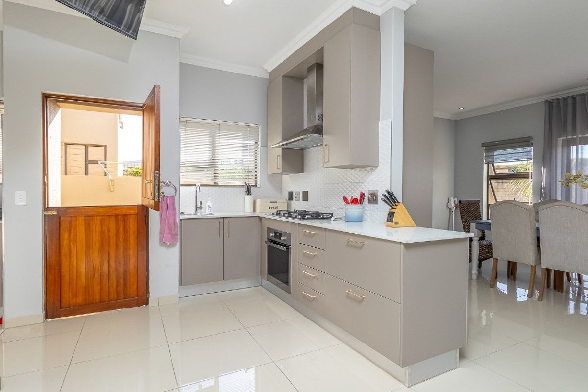 Cluster Rental Monthly In Centurion - Photo 2