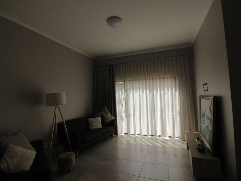 Townhouse For Sale In Witbank - Photo 8