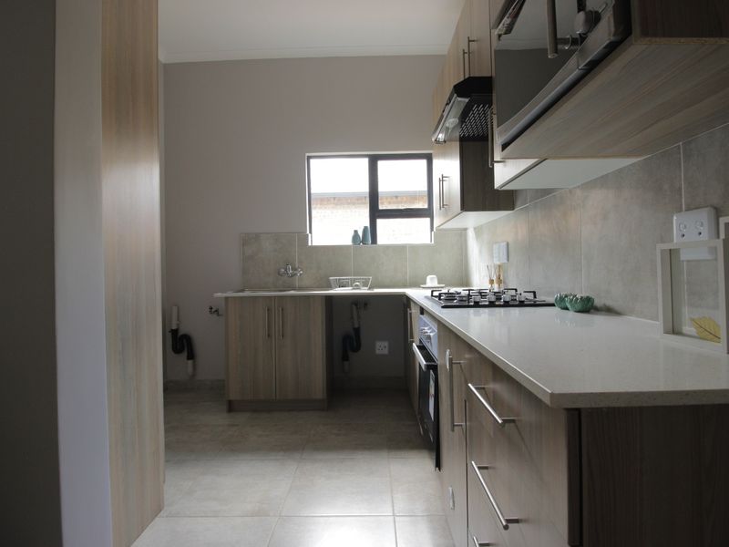 Townhouse For Sale In Witbank - Photo 2
