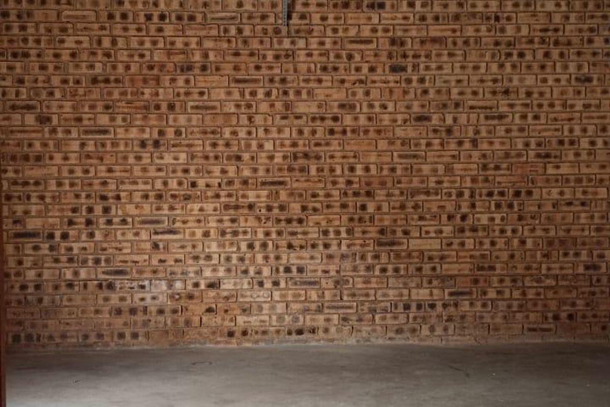 Townhouse Rental Monthly In Roodepoort - Photo 5