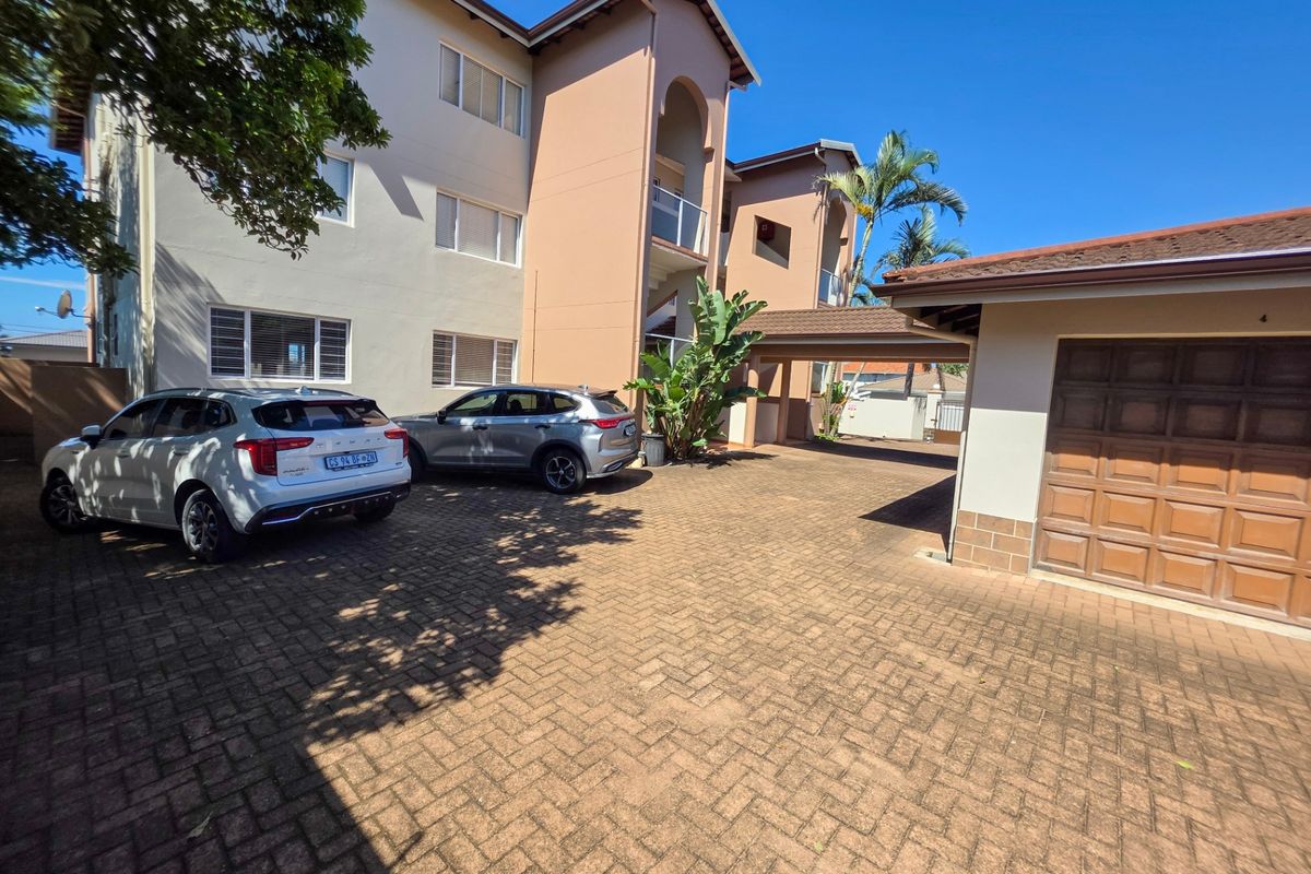 Apartment For Sale In Margate - Photo 4