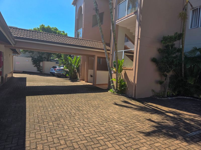 Apartment For Sale In Margate - Photo 3