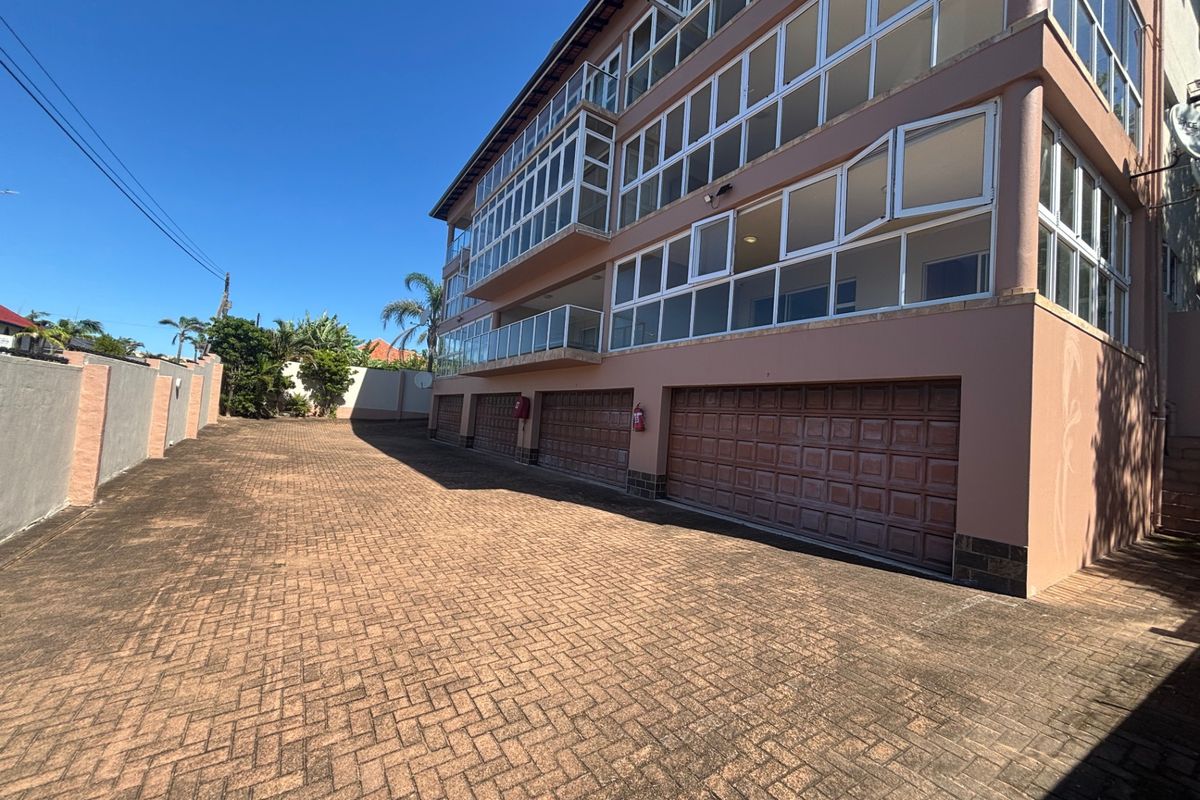 Apartment For Sale In Margate - Photo 2