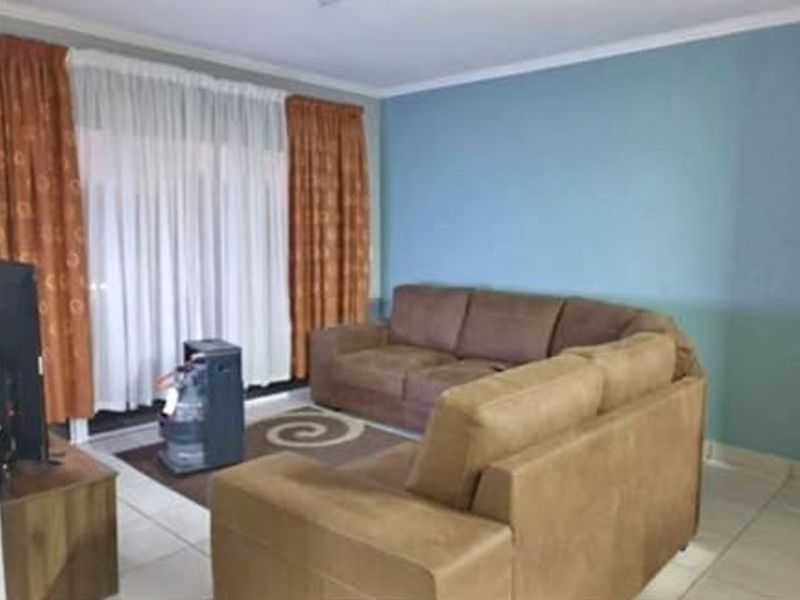 Apartment Rental Monthly In Kempton Park - Photo 2