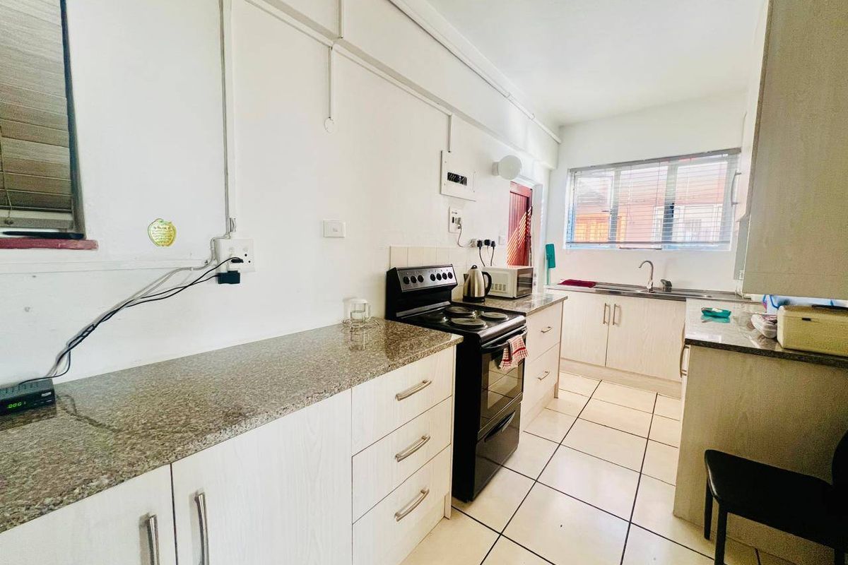 Apartment For Sale In Durban - Photo 3