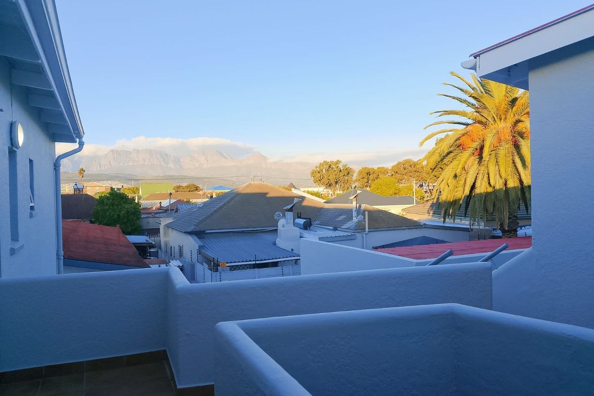 Apartment For Sale In Strand - Photo 3
