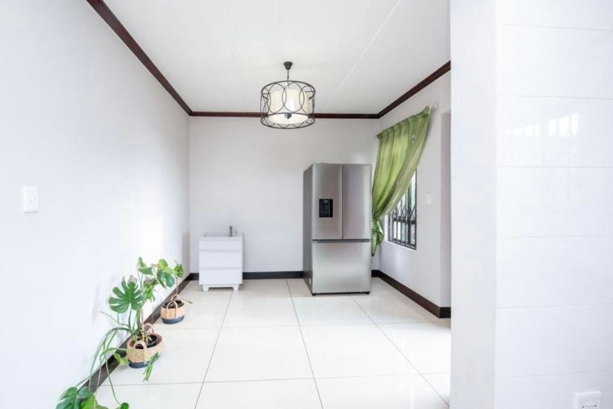 Cluster Rental Monthly In Midrand - Photo 5