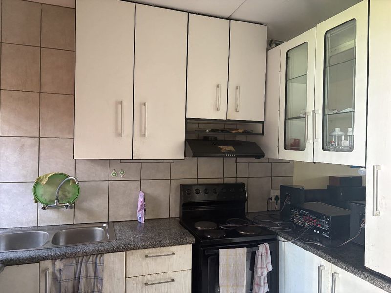 Apartment For Sale In Boksburg - Photo 2