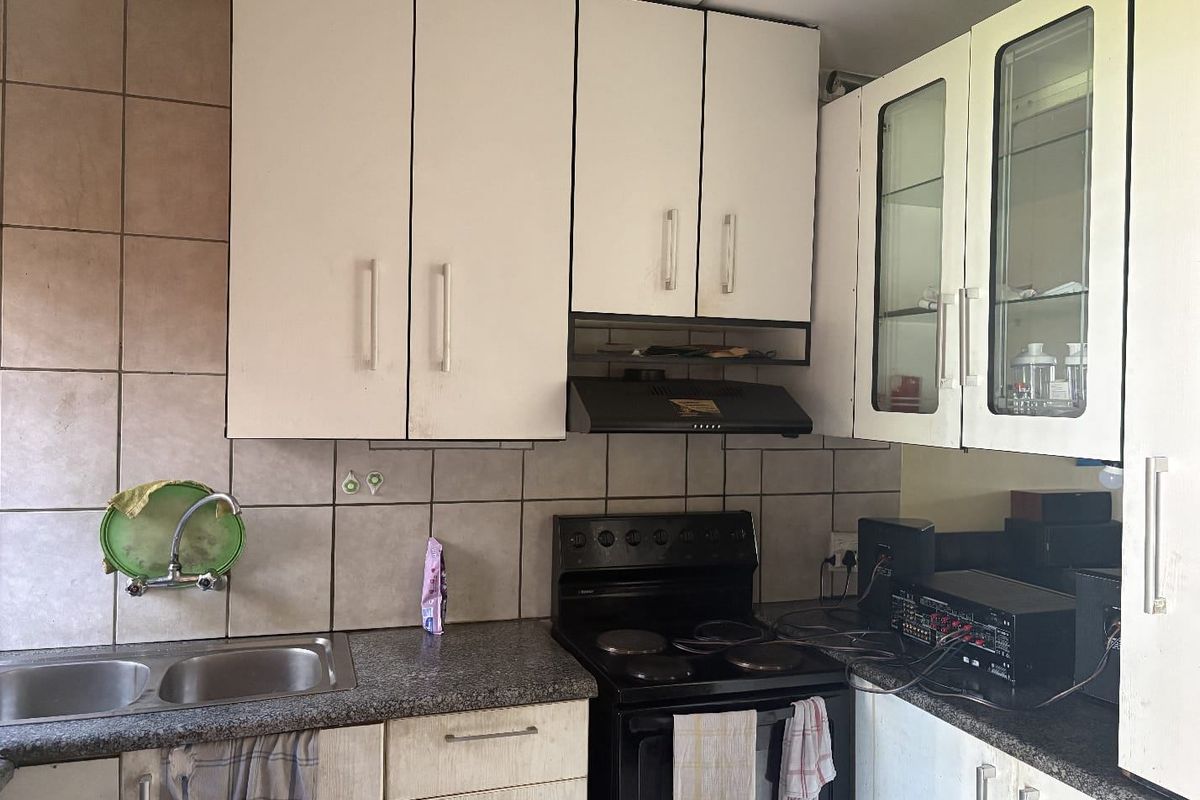 Apartment For Sale In Boksburg - Photo 2