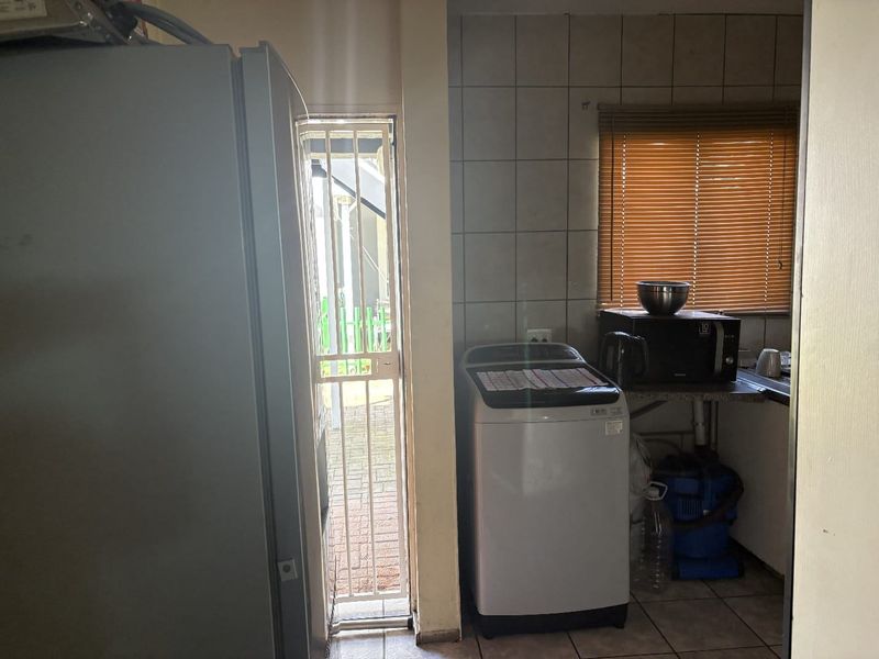 Apartment For Sale In Boksburg - Photo 4