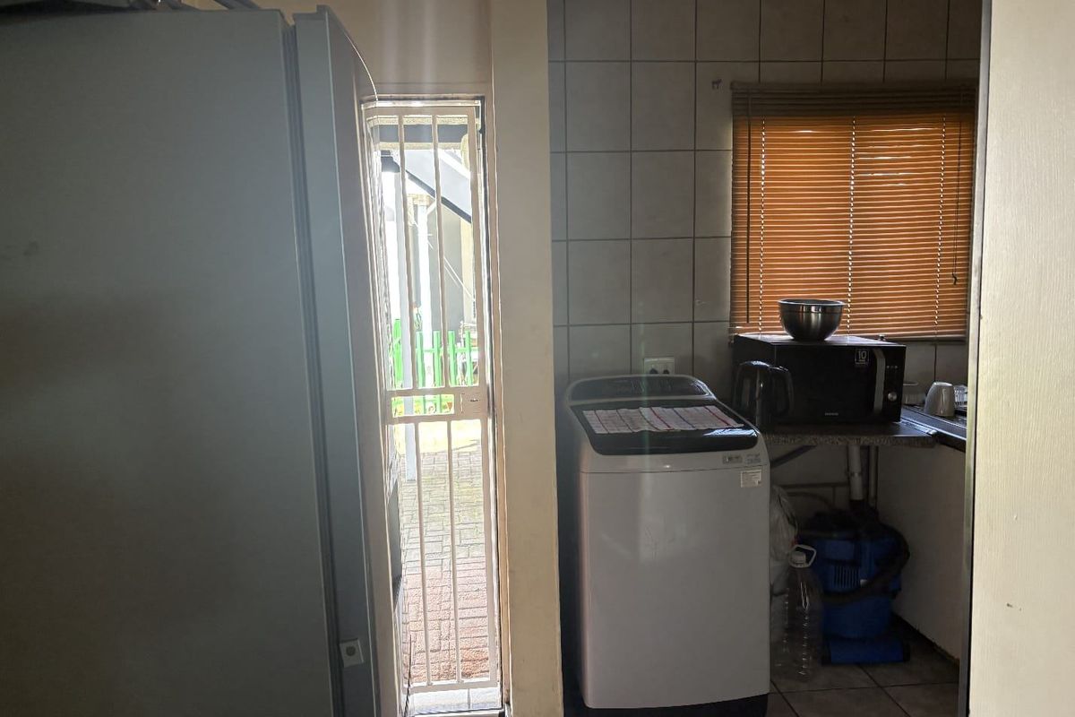 Apartment For Sale In Boksburg - Photo 4