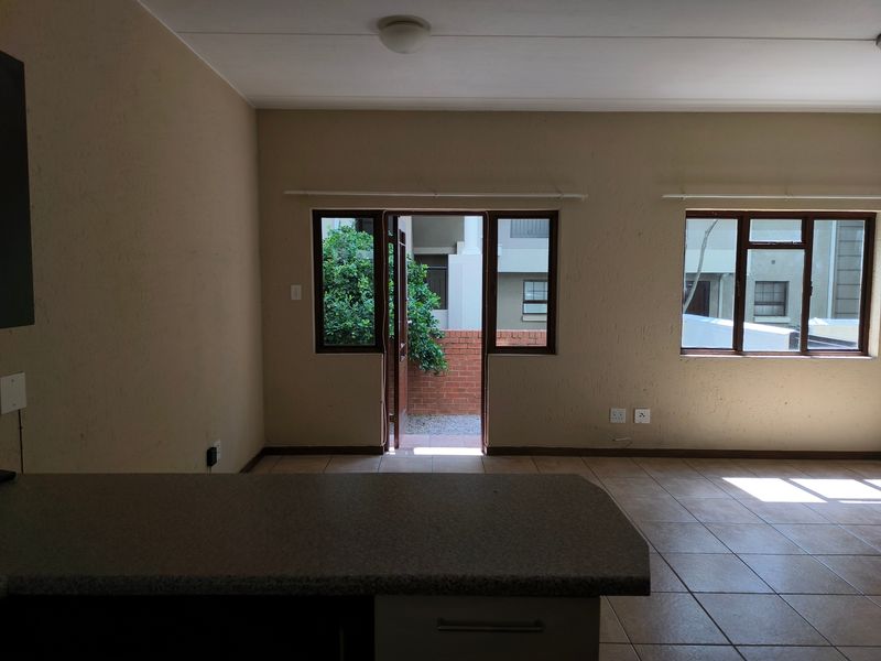 Apartment Rental Monthly In Sandton - Photo 10