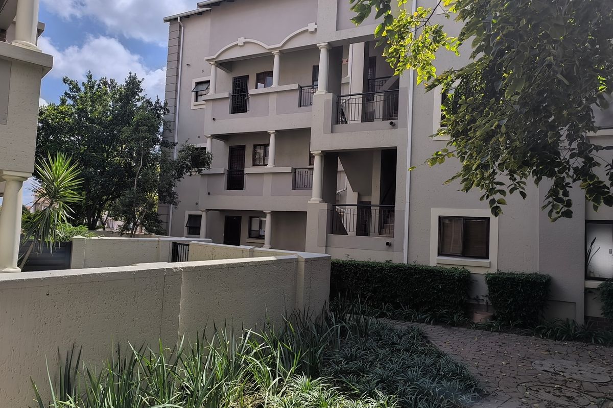 Apartment Rental Monthly In Sandton - Photo 2