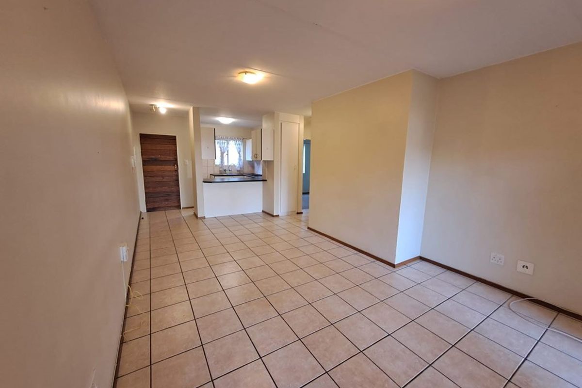 Apartment Rental Monthly In Randburg - Photo 2