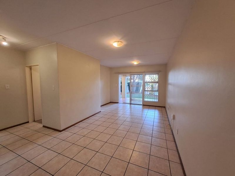 Apartment Rental Monthly In Randburg - Photo 3