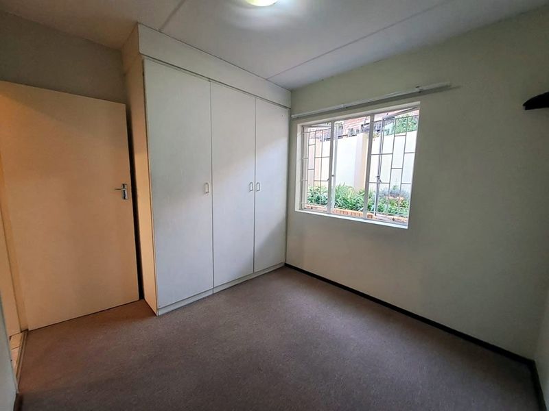 Apartment Rental Monthly In Randburg - Photo 10