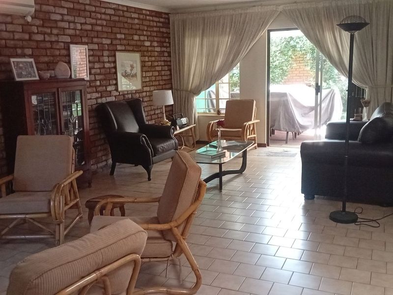 House For Sale In Pretoria - Photo 4
