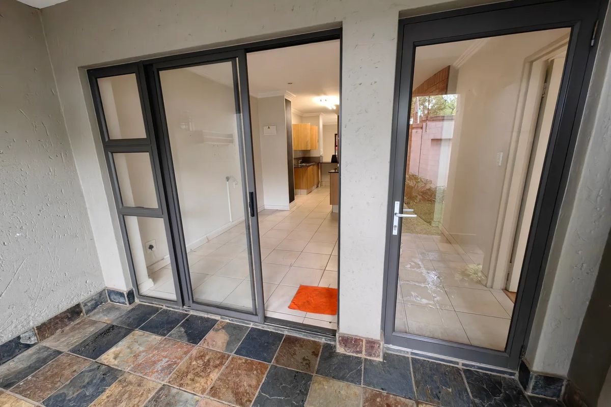 Apartment Rental Monthly In Sandton - Photo 2