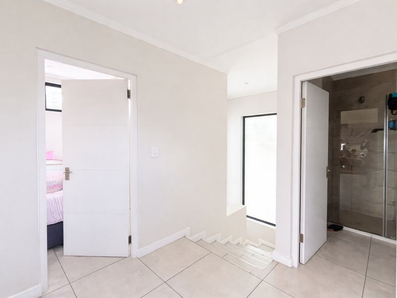 Apartment Rental Monthly In Sandton - Photo 9