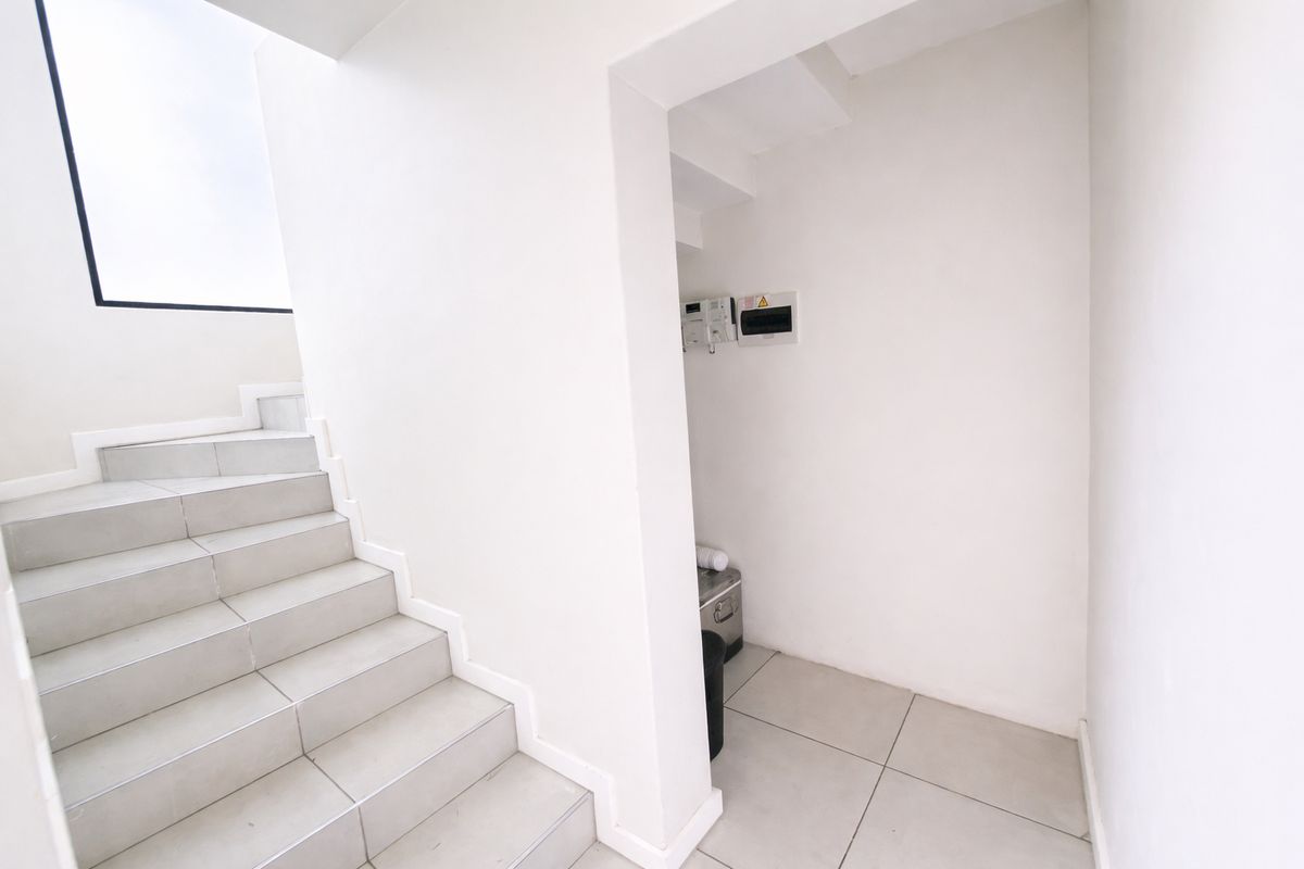 Apartment Rental Monthly In Sandton - Photo 3