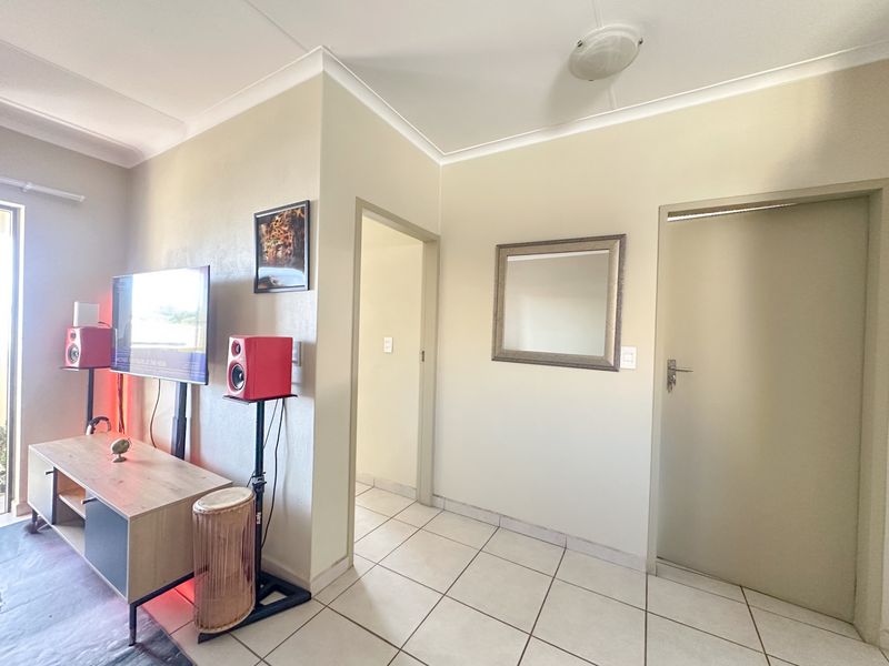 Apartment For Sale In Benoni - Photo 7