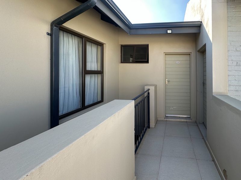 Apartment For Sale In Benoni - Photo 3