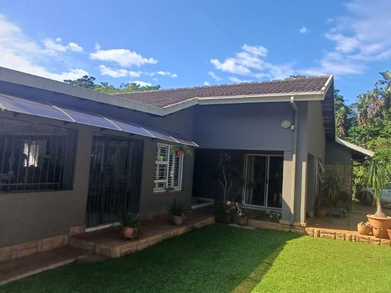 House For Sale In Trafalgar - Photo 2