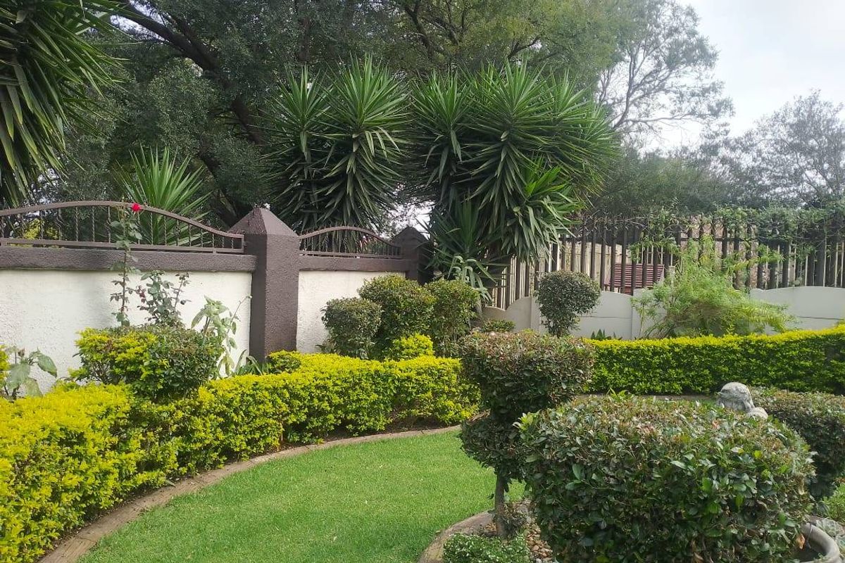 House For Sale In Boksburg - Photo 3