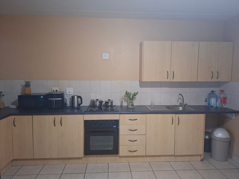 Apartment Rental Monthly In Roodepoort - Photo 7