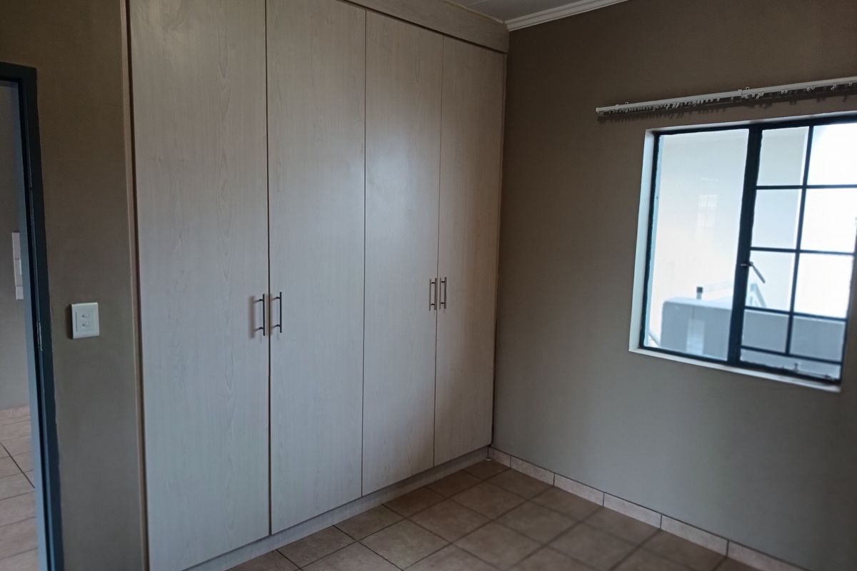Apartment Rental Monthly In Midrand - Photo 2