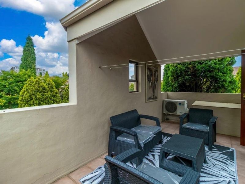 Apartment Rental Monthly In Sandton - Photo 10