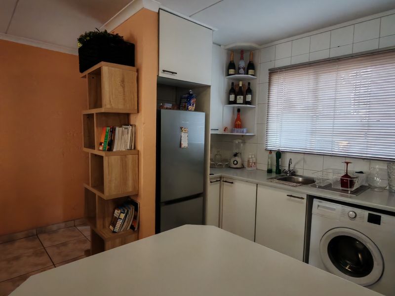 Apartment For Sale In Midrand - Photo 10