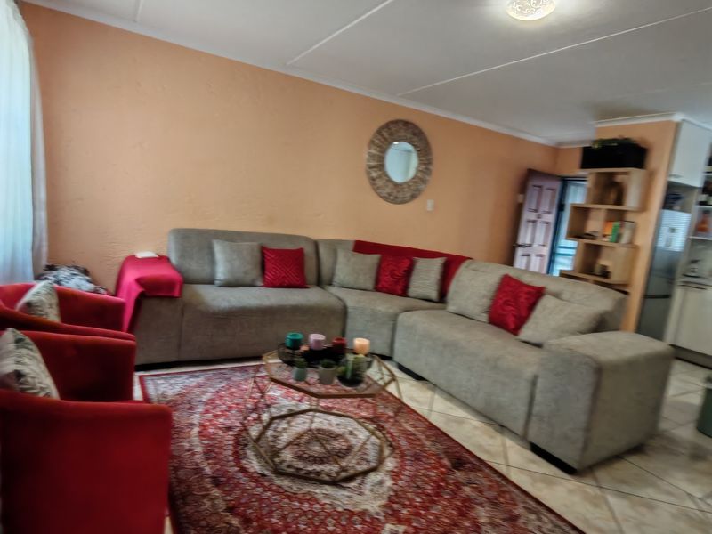 Apartment For Sale In Midrand - Photo 6