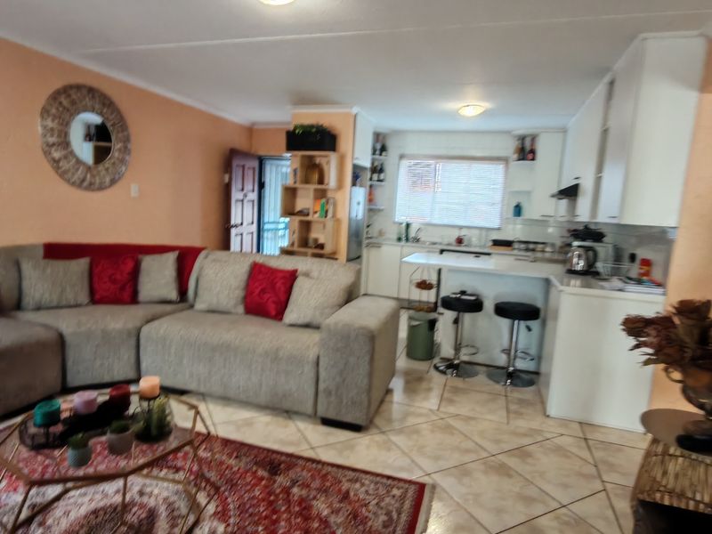 Apartment For Sale In Midrand - Photo 5