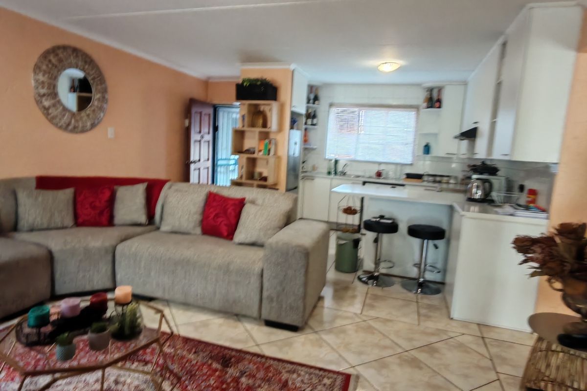 Apartment For Sale In Midrand - Photo 5