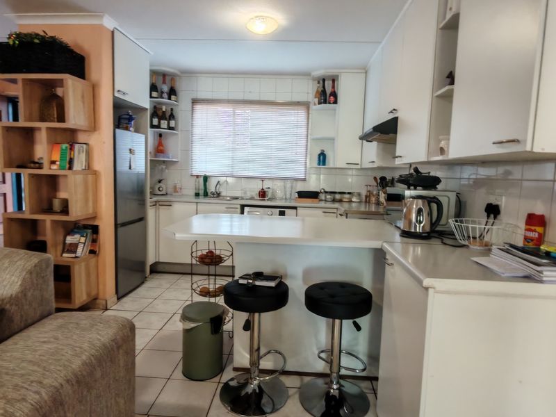 Apartment For Sale In Midrand - Photo 4