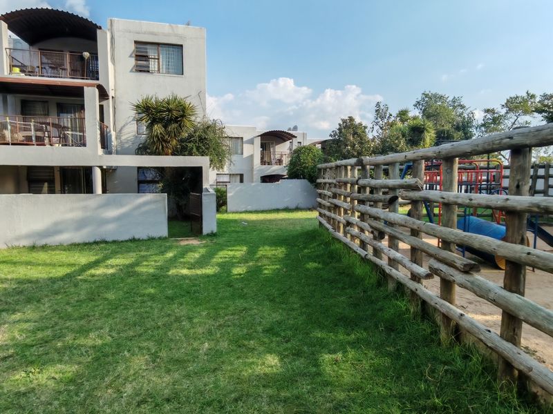 Apartment For Sale In Midrand - Photo 1