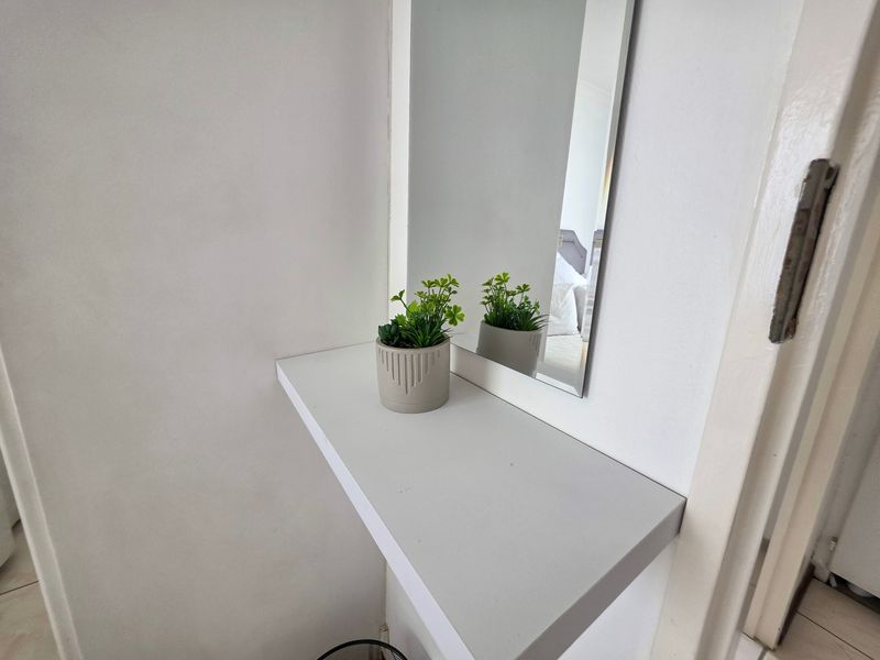 Apartment For Sale In Margate - Photo 7