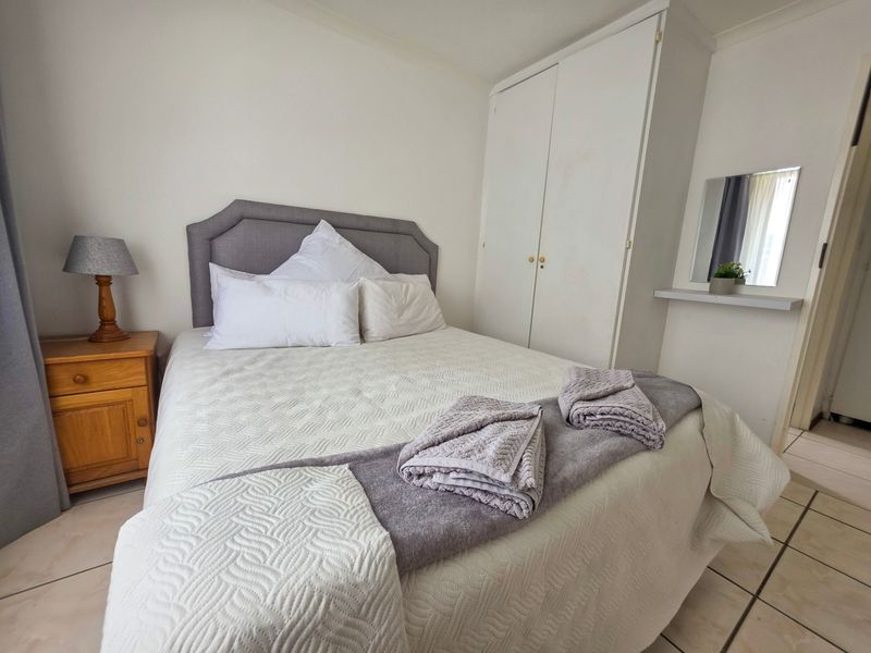 Apartment For Sale In Margate - Photo 4