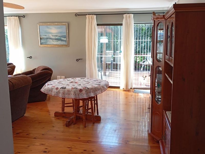 House For Sale In Port Elizabeth - Photo 6