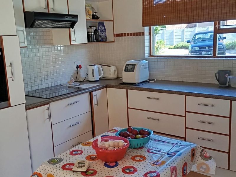 House For Sale In Port Elizabeth - Photo 7