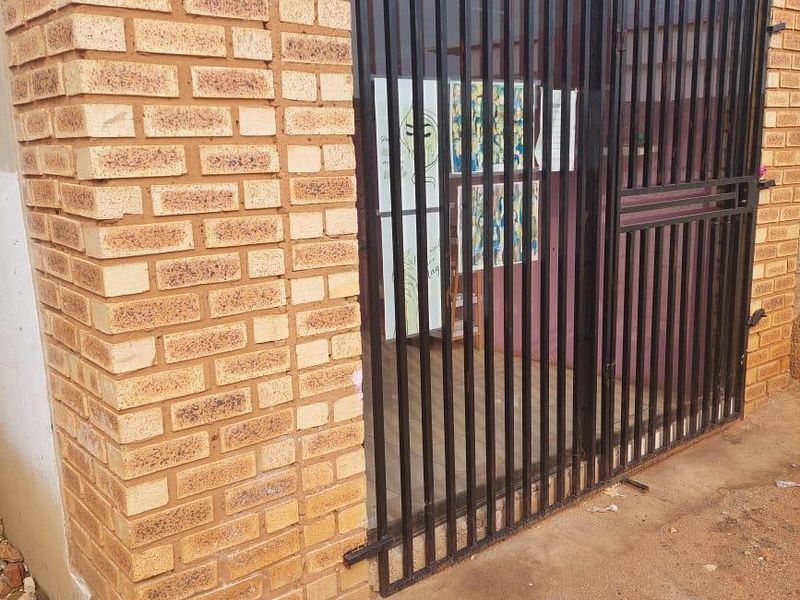 House For Sale In Katlehong - Photo 4