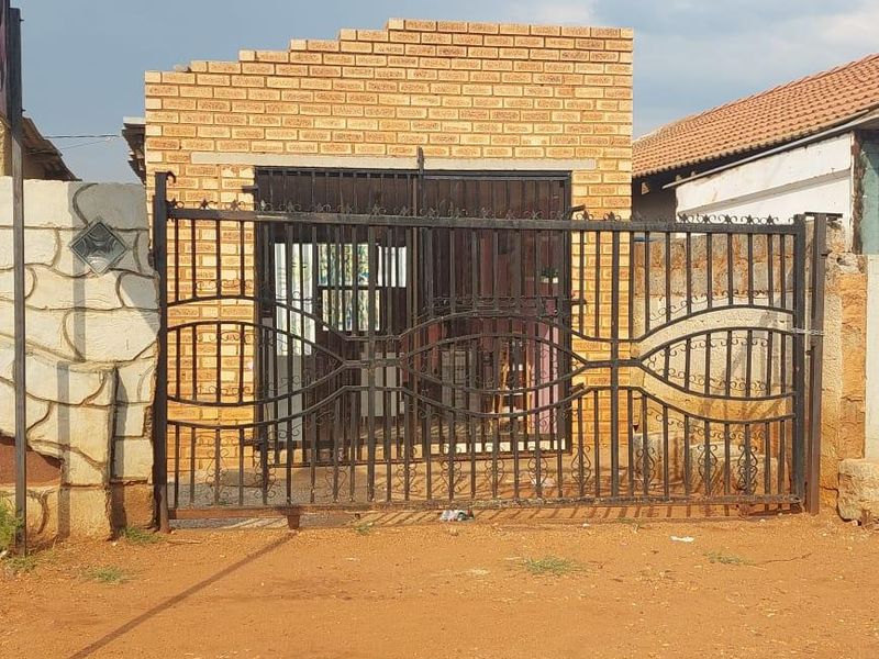 House For Sale In Katlehong - Photo 3