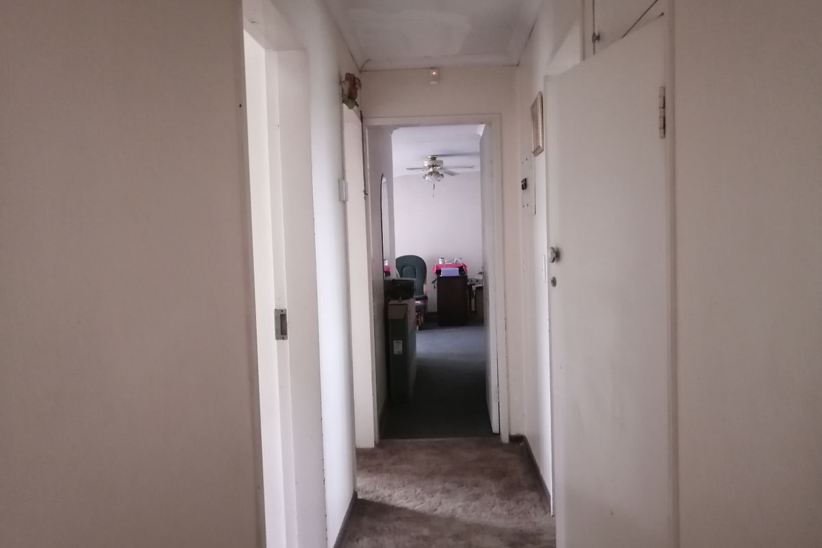 House For Sale In Johannesburg - Photo 5