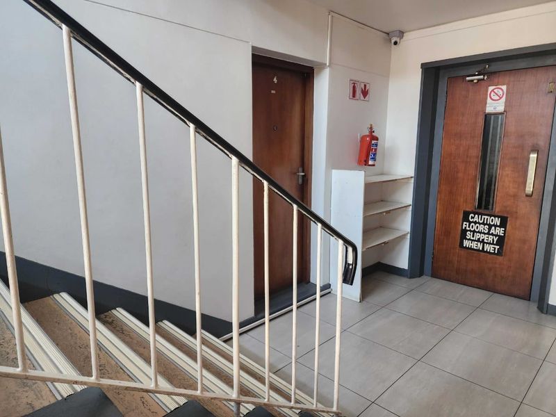 Apartment For Sale In Port Elizabeth - Photo 9