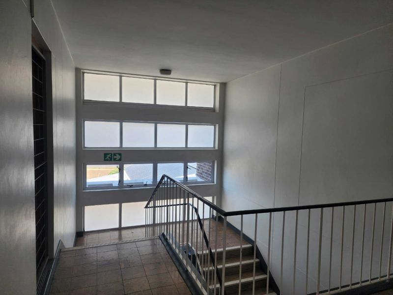Apartment For Sale In Port Elizabeth - Photo 10