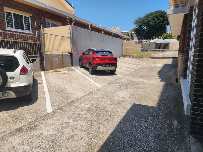 Apartment For Sale In Port Elizabeth - Photo 7