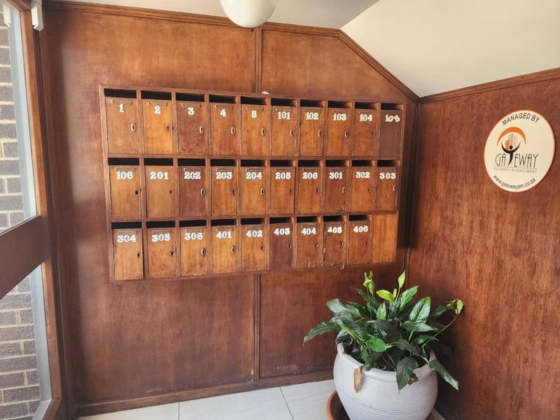 Apartment For Sale In Port Elizabeth - Photo 6